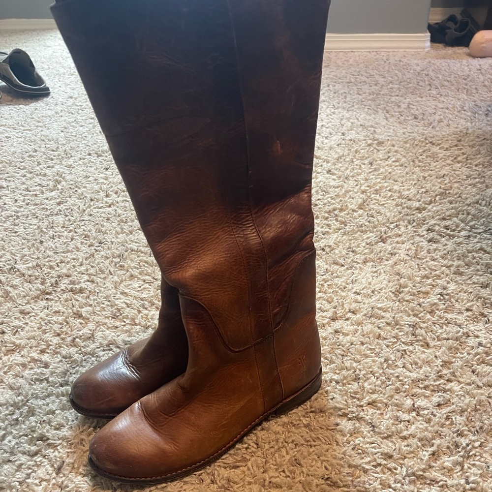 Brown leather Frye Boots - size 6